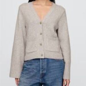 GAP Women's Cash Soft Pocket Cardigan Sweater